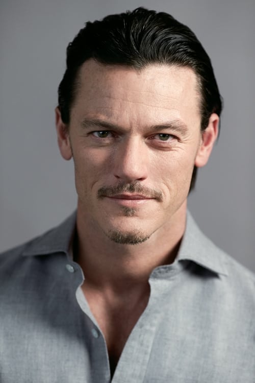 Picture of Luke Evans