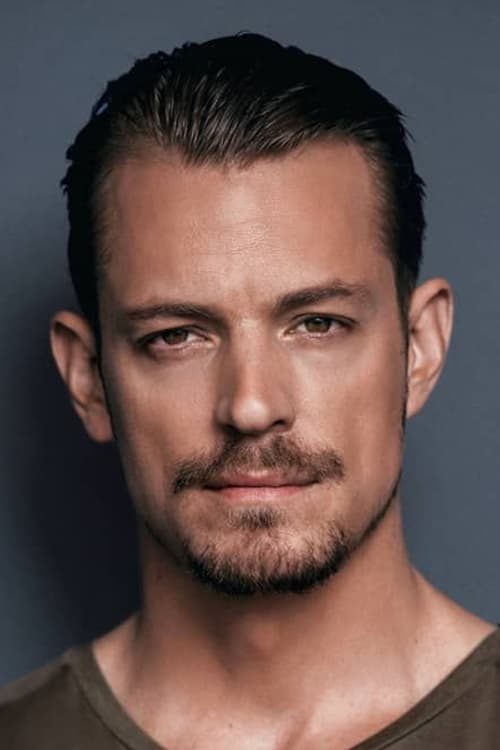 Picture of Joel Kinnaman