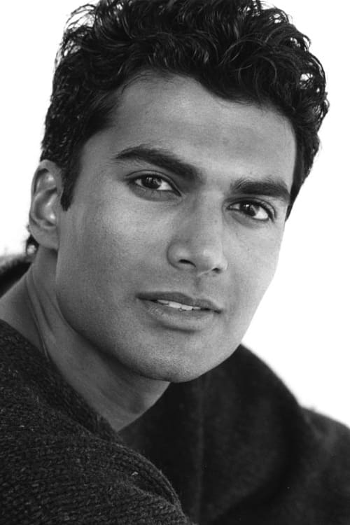 Picture of Sendhil Ramamurthy