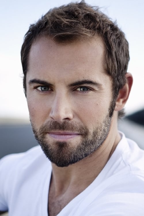 Picture of Daniel MacPherson