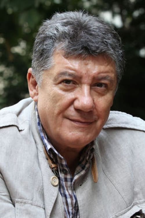 Picture of Tarık Ünlüoğlu