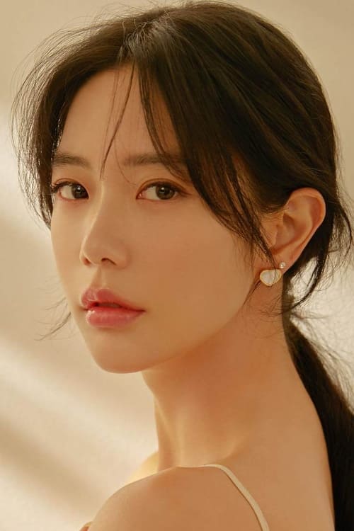 Picture of Clara Lee Sung-min