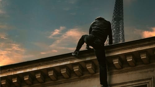 Still image taken from Vjeran Tomic: The Spider-Man of Paris